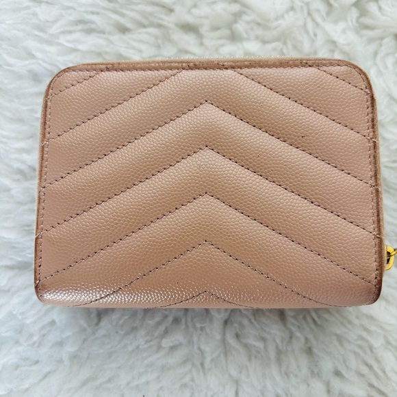 Yves Saint Laurent Cassandra Matellase Blush Grain Leather Compact Wallet - Picture 11 of 16